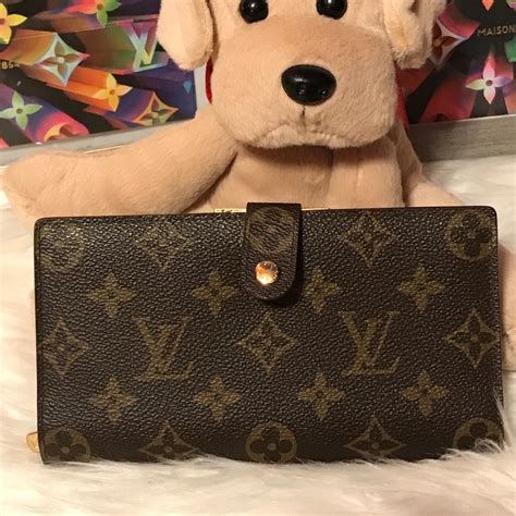 lv wallet preloved